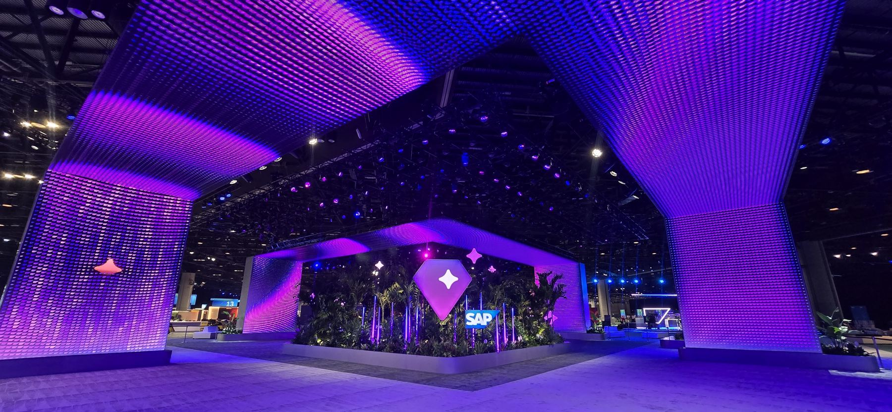 LED-scale portal — SAP Sapphire