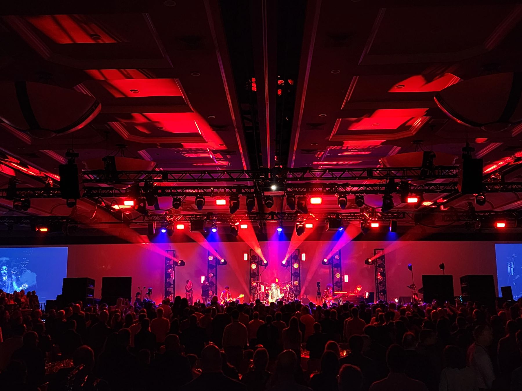 Ballroom in red, band on stage